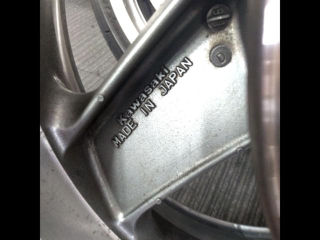 KAWASAKI
Genuine front and rear wheel set
ZZR1100 (ZXT00C)