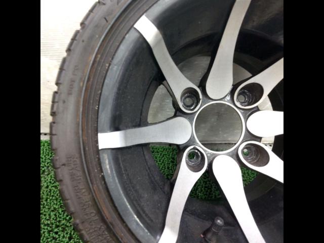 Unknown Manufacturer
Gyro
10 inches
Alloy Wheels
One side only