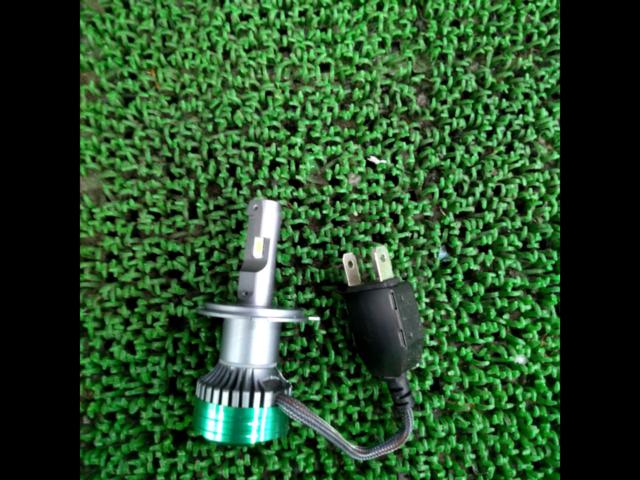 Unknown Manufacturer
LED headlight bulb
H4