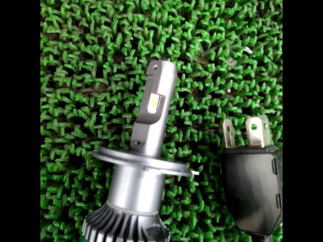 Unknown Manufacturer
LED headlight bulb
H4