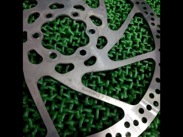 SHIMANO SM-RT75MA Φ180/残1.7 ブレーキディスク1枚