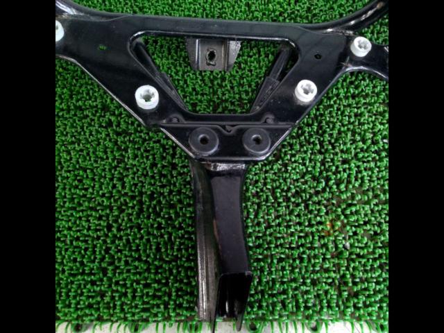KAWASAKI Genuine Upper Fairing Bracket
ZZR1200 (ZXT20C)