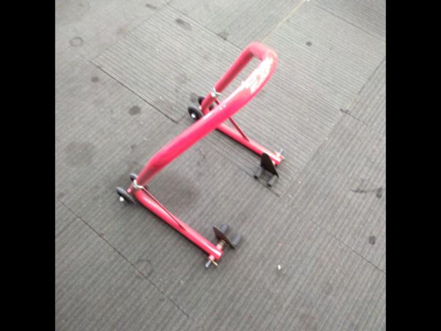 Unknown Manufacturer
Maintenance stand
Red