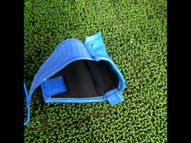 Unknown Manufacturer
Seat belt guard
blue