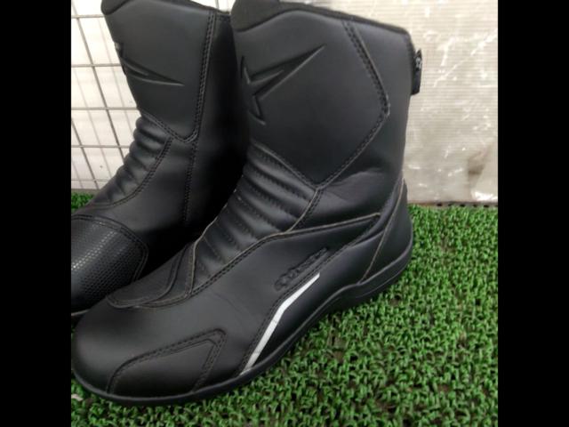 Size: 26cm AlpinestarsRIDGE
V2
DRYSTAR
Riding boots