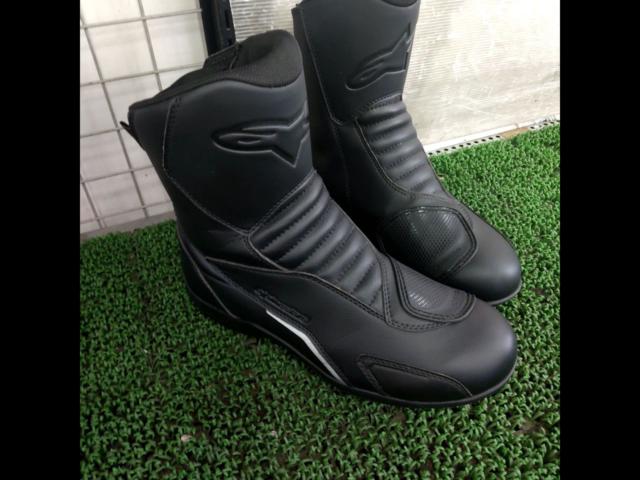 Size: 26cm AlpinestarsRIDGE
V2
DRYSTAR
Riding boots