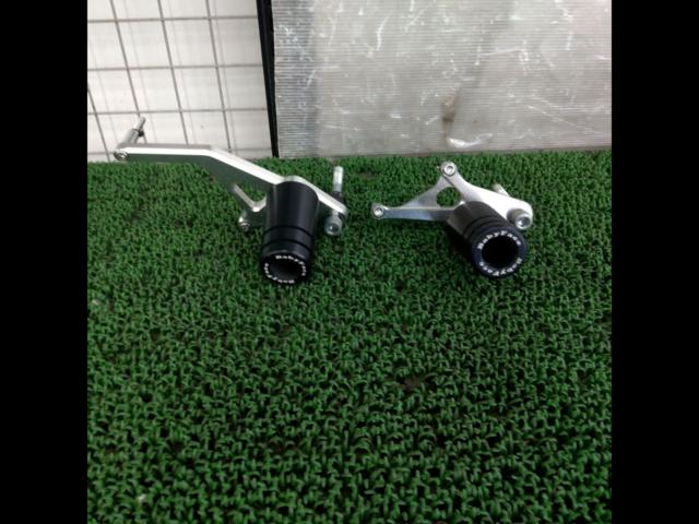 baby
face (Baby Face)
Engine slider
Ninja 1000 ('11 - 16)