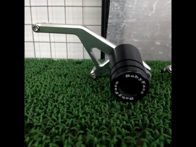 baby
face (Baby Face)
Engine slider
Ninja 1000 ('11 - 16)