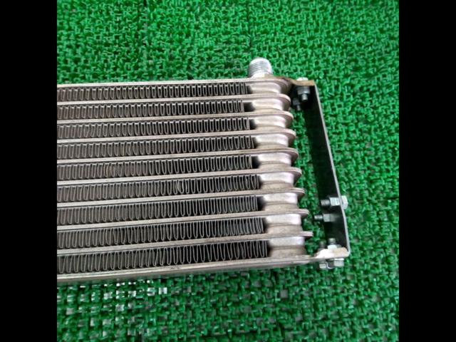 Translation
Unknown Manufacturer
9-stage oil cooler