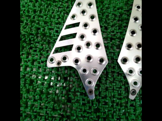 Unknown Manufacturer
Aluminum step plate
Signas X (SEA 5 J
Type 4)