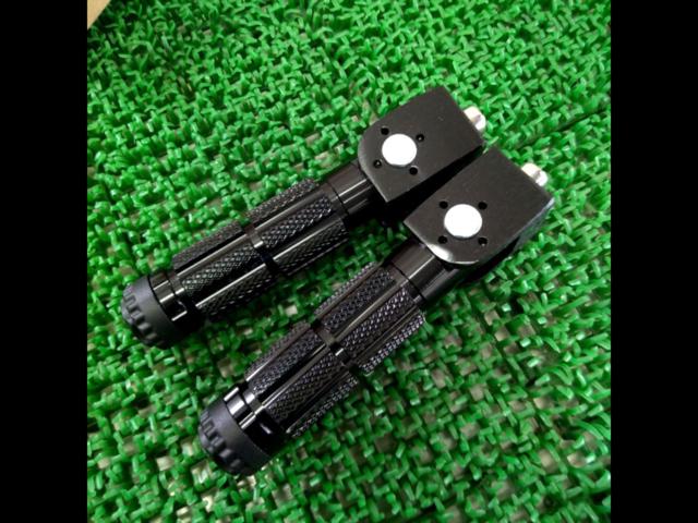 Unknown Manufacturer
Aluminum Footpeg Steps
Fixed part approx. 16mm