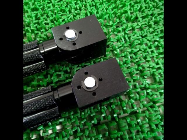 Unknown Manufacturer
Aluminum Footpeg Steps
Fixed part approximately 14mm