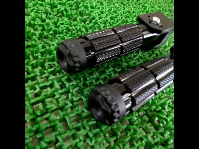 Unknown Manufacturer
Aluminum Footpeg Steps
Fixed part approximately 14mm