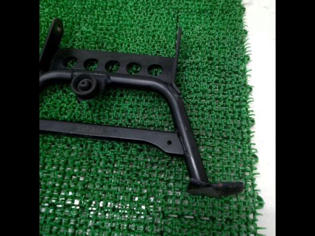 Genuine Yamaha center stand
Cygnus X (type 4
SEA5J)