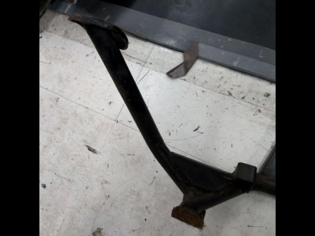 SUZUKI
Genuine center stand
Skywave 250 (CJ43A)