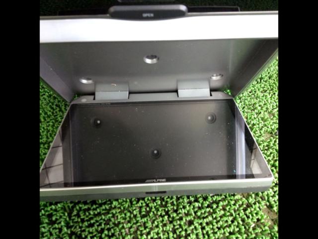 ALPINE TMX-R1100M フリップダウンモニター