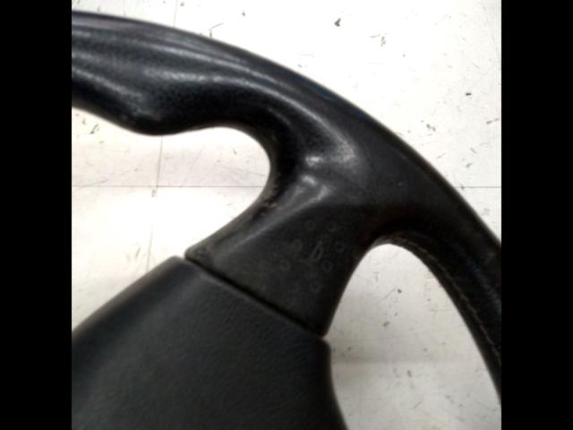 MITSUBISHI ランサーエボリューションⅤ(CP9A) 純正MOMO ステアリング