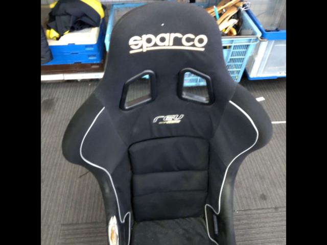 SPARCO REV PLUS フルバケットシート