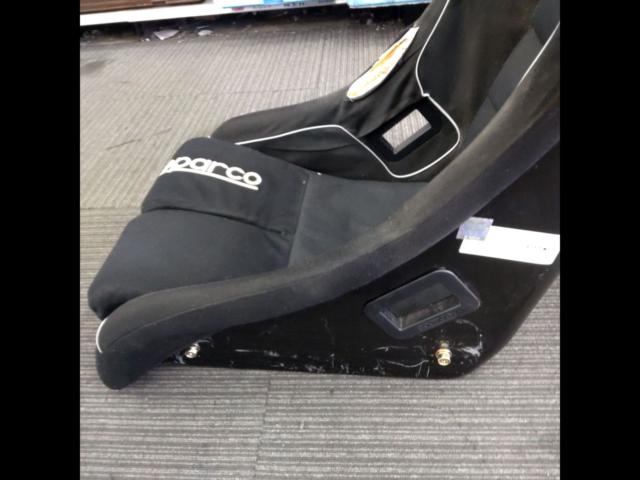 SPARCO REV PLUS フルバケットシート
