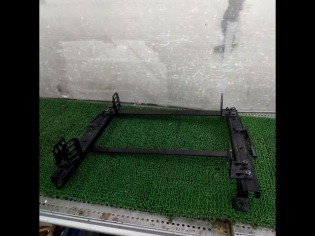 カワイ製作所 シートレール N045R【RH･運転席側】