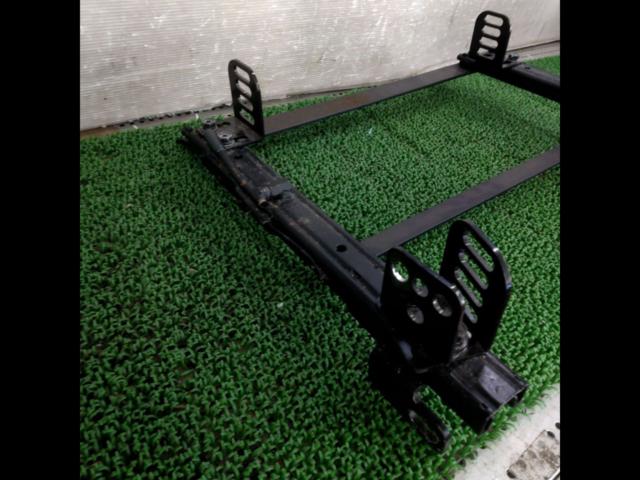 カワイ製作所 シートレール N045R【RH･運転席側】