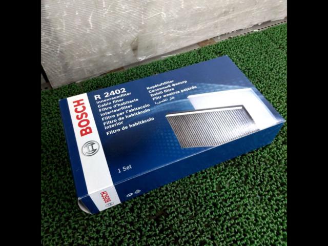 BOSCH エアコンフィルター R 2402