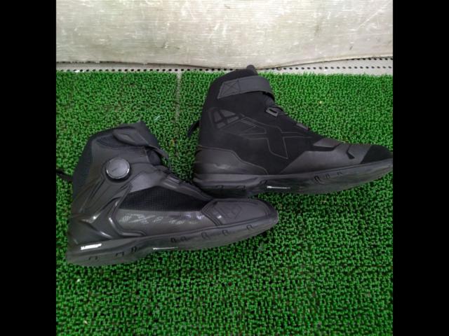 Size: 26.5cm
IXON
BULL
2
AIR
Bike shoes