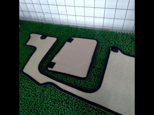 メーカー不明 ダッシュマット ハスラー