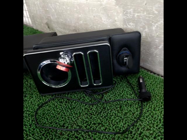 メーカー不明 センターコンソール ハスラー