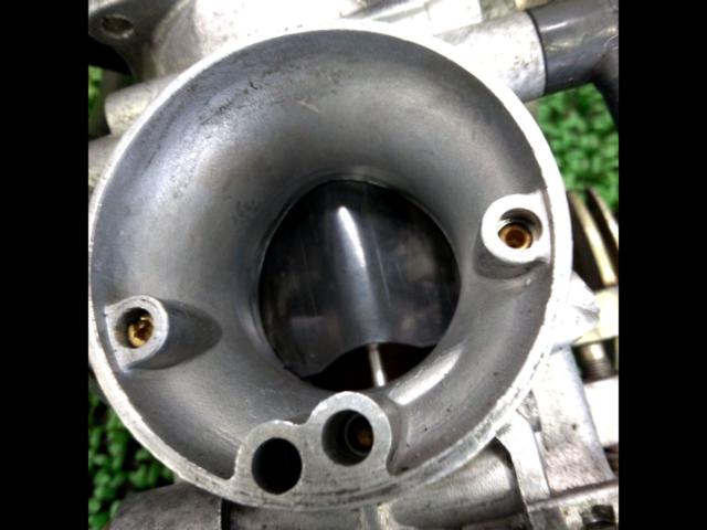 Genuine Yamaha carburetor
Serow 225WE (5MP)