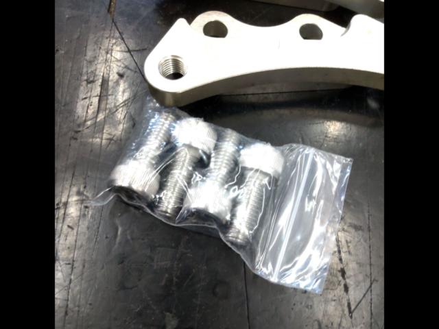 ACTIVE Caliper Support
GPZ900R (A12-A16)