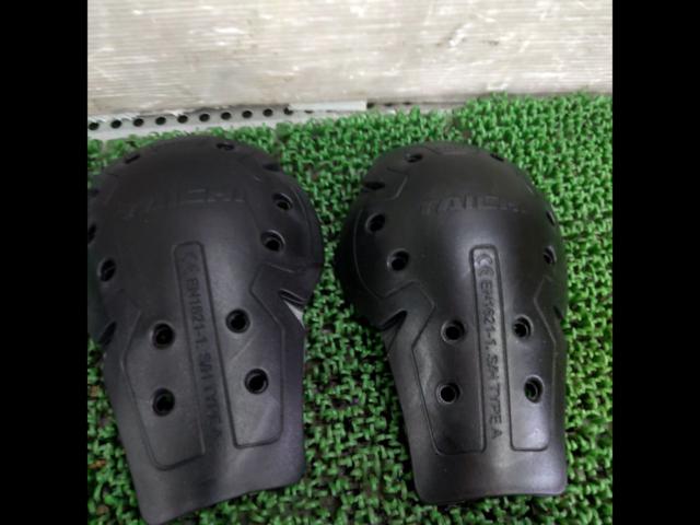RS
TAICHI
Elbow
Shoulder
Protector
EN-1621-1