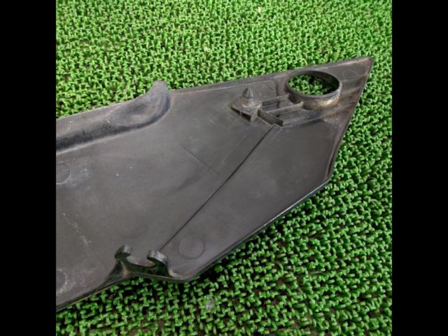 YAMAHA
RZ250R (1XG / 3HM)
Genuine side cover
※left