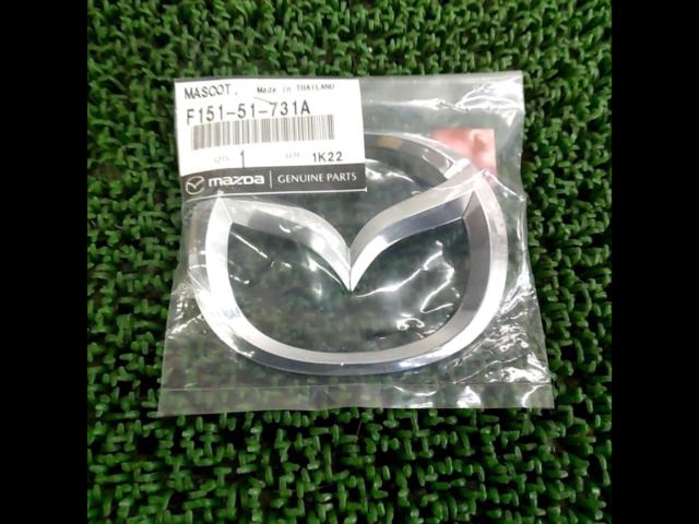 Mazda
Genuine front emblem for RX-8/SE3P