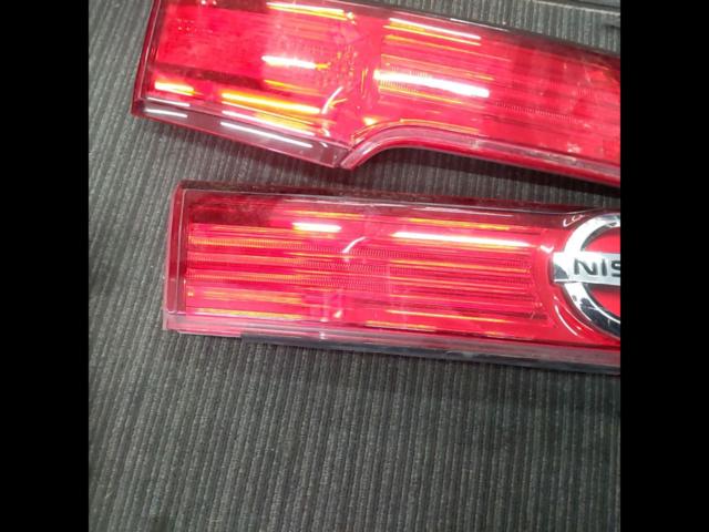 Wakeari
NISSAN
Genuine tail lens
3-piece set for Elgrand/E52