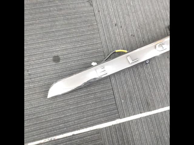 NISSAN
Genuine rear gate garnish for Elgrand/E52