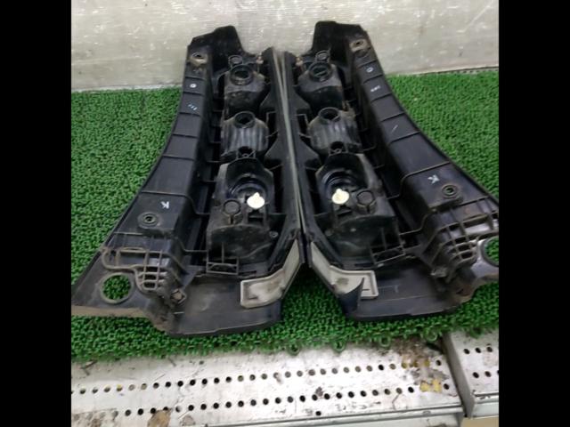 HONDA
Genuine taillights for N-BOX/JF1