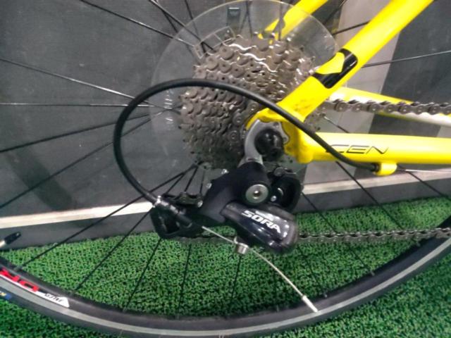 LOUIS GARNEAU LGS-CEN 700x23c2x9sアルミロードバイク イエロー サイズ420/参考サイズ:150-165