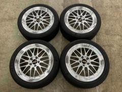 BBS
LM
+
BRIDGESTONE
REGNO
GR-X II