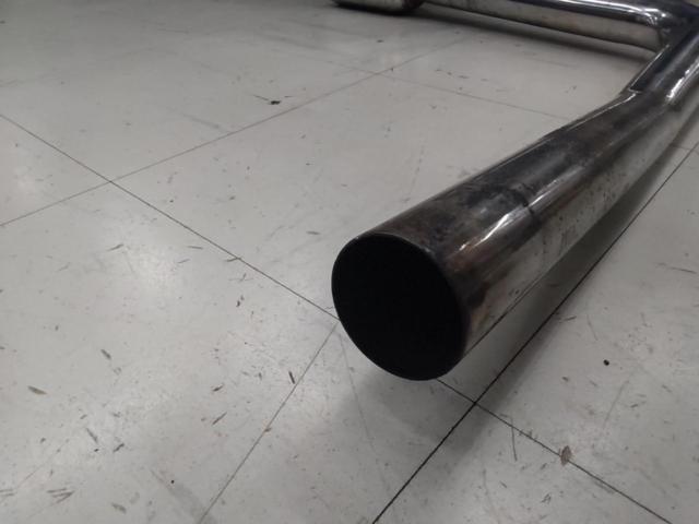 Three Cats
Straight muffler