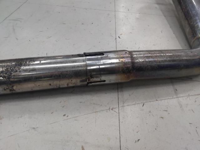 Three Cats
Straight muffler