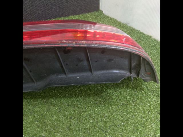 ※ one side only
TOYOTA
JZX100 / Cresta
Previous term genuine tail lens