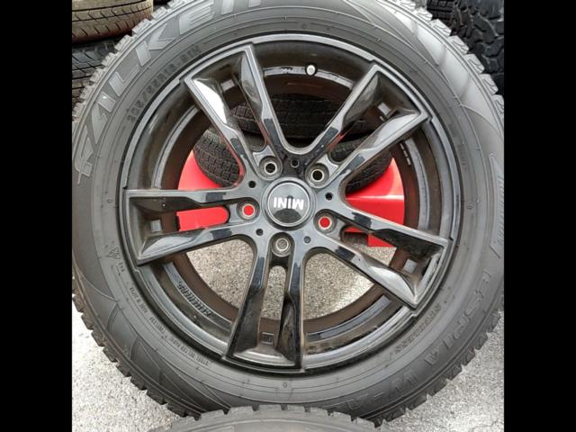 KELLENERS
sport
Kelleners
Jr
E5