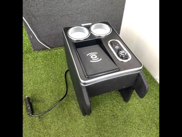 Manufacturer unknown for Noah/Voxy/90 series hybrid.
Wireless charging compatible
Console box
