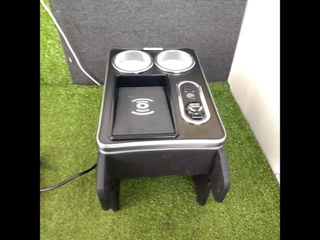 Manufacturer unknown for Noah/Voxy/90 series hybrid.
Wireless charging compatible
Console box