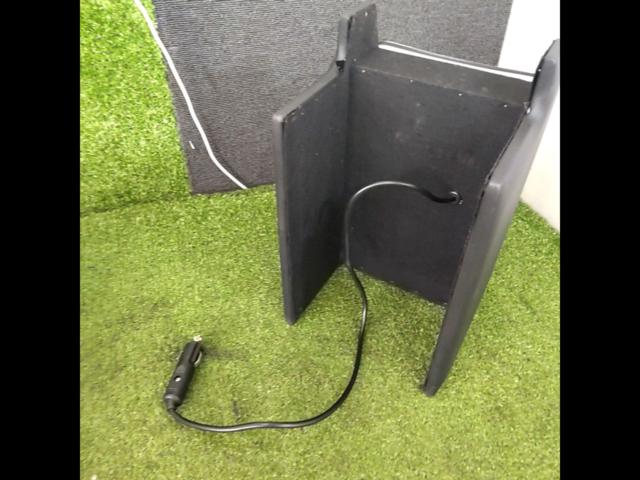 Manufacturer unknown for Noah/Voxy/90 series hybrid.
Wireless charging compatible
Console box