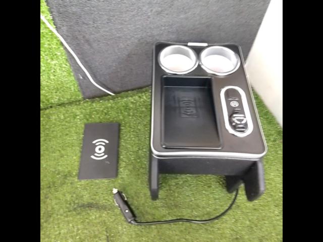 Manufacturer unknown for Noah/Voxy/90 series hybrid.
Wireless charging compatible
Console box