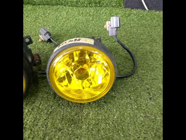 Nissan March (K11)
Genuine
STANLEY OP Yellow Fog Lamp Set (Left and Right)
P0036