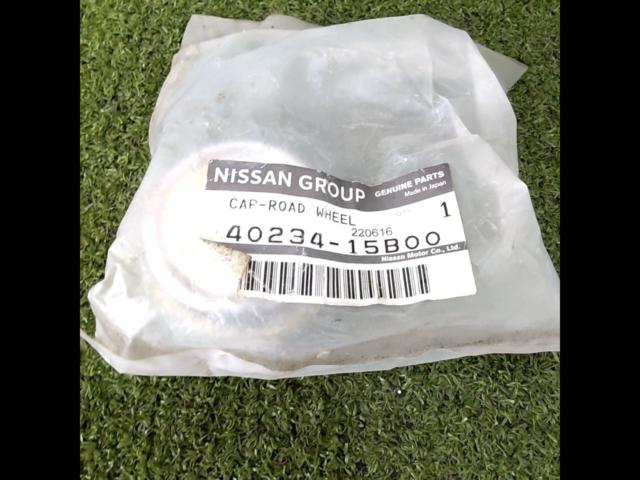 NISSAN
Genuine hub
Ornament cap
40234-15B00