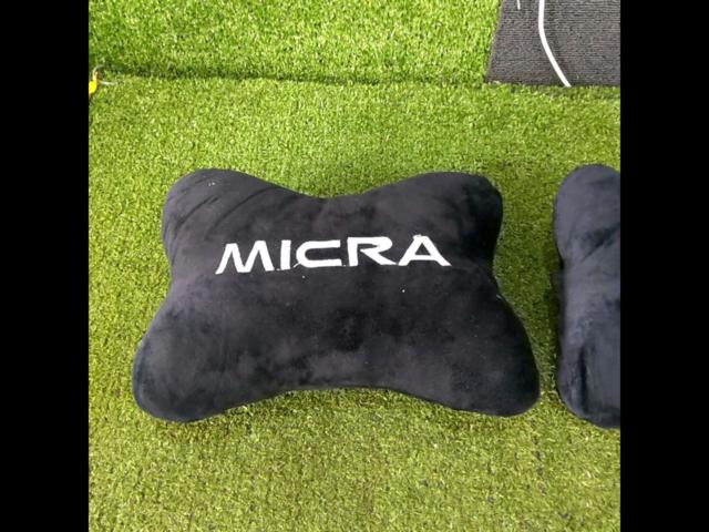 [Generic] manufacturer unknown
Neck pad (black)
2 pieces